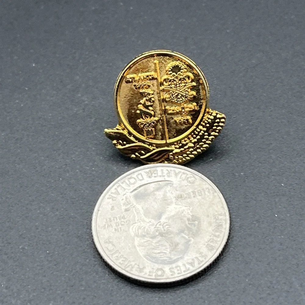 1996 Atlanta Saudi Arabia NOC National Olympic Committee Gold Tone Lapel Hat Pin